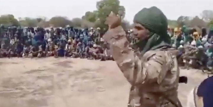 A leader of Lakurawa speaking with its members